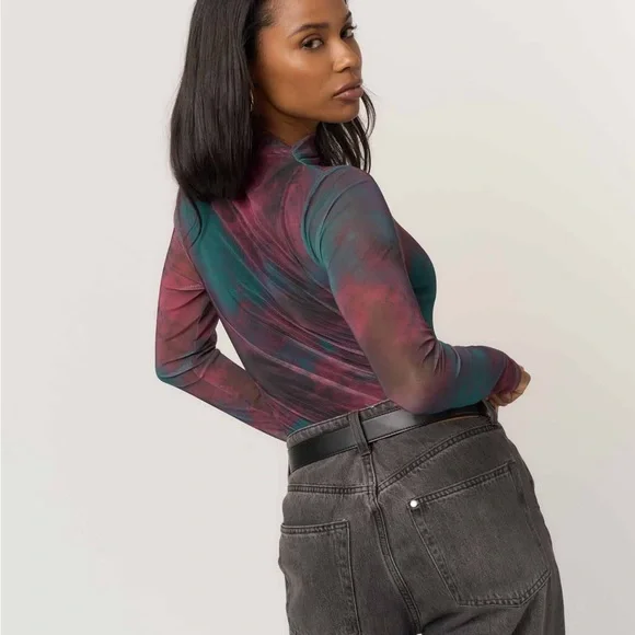 Multicolor Sheer Long Sleeve Top - Picture 2 of 2